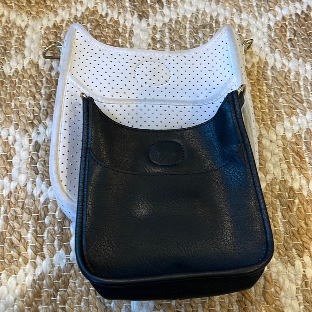 Ahdorned bags- lot of 2